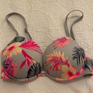 Pink Victoria’s Secret bra